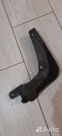 Брызговик передний левый для Kia Cerato 2