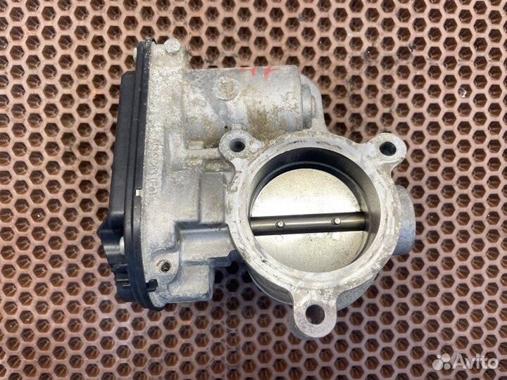 Дроссельная заслонка LADA X-Ray