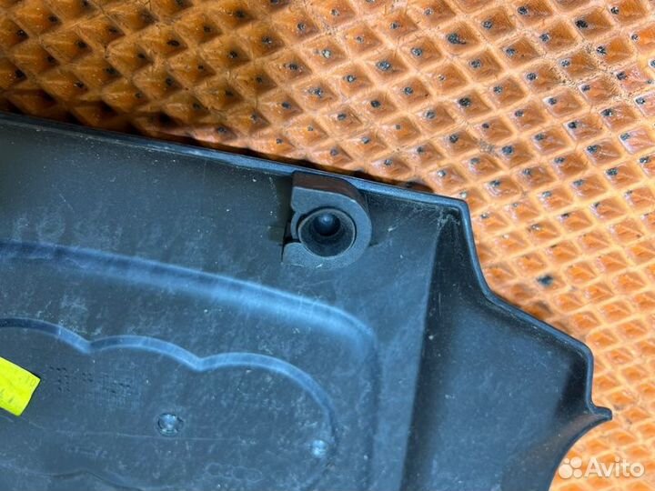 Крышка двигателя Audi A6 C6 4F ccea 2010