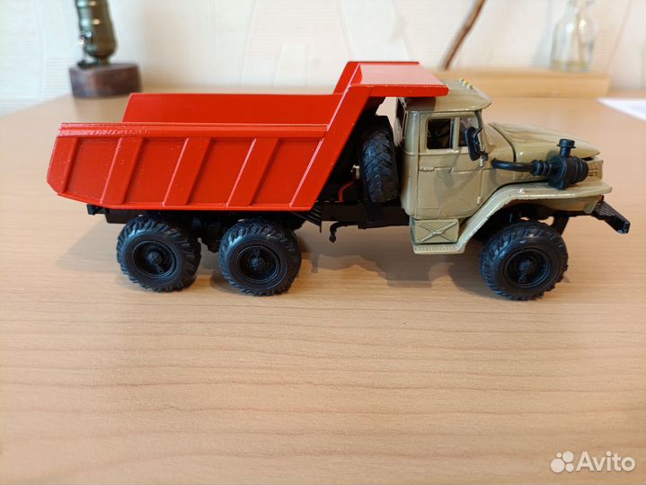 Модель Урал-4320 элекон