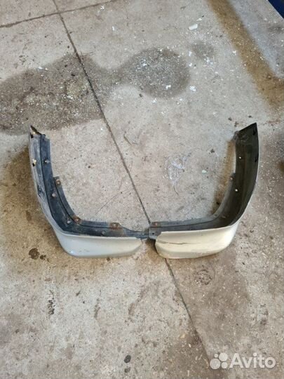 Брызговик задний Mitsubishi Pajero 3 3.5 2001