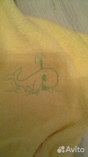 Продам халат махровый 2-4 года