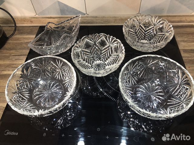 Парные хрустальные салатницы