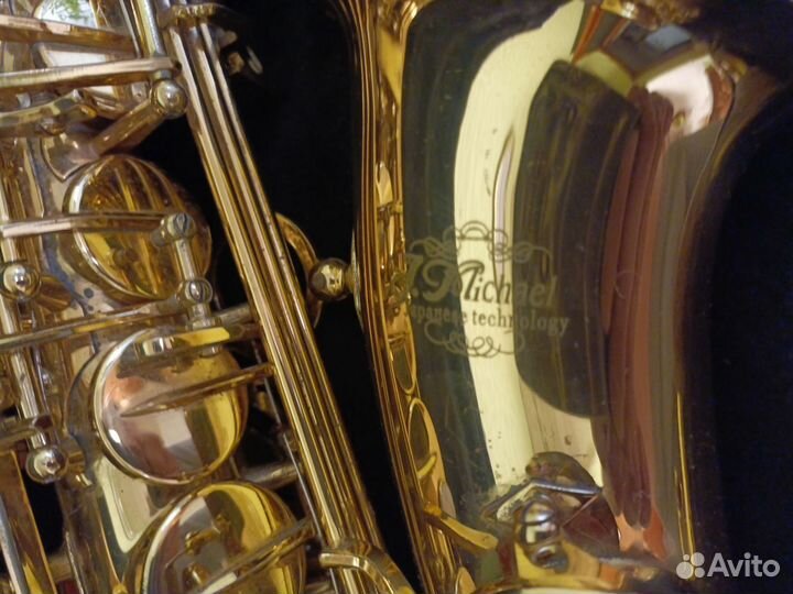 Продам саксофон