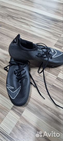 Футбольные бутсы demix