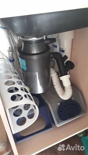 Измельчитель пищевых отходов Bort titan 4000