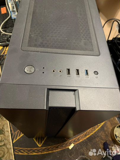 Golden Field Z22 Casing Black