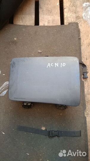 Airbag передний левый на toyota nadia SXN10