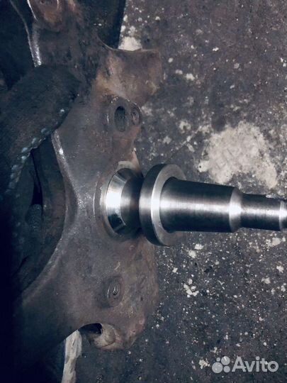 Кулак поворотный Ниссан Кабстар