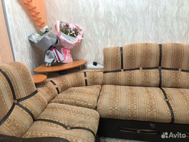 Угловой диван с креслом бу