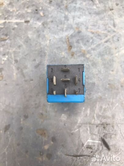 Реле омывателя фар BMW E36 E38 E39