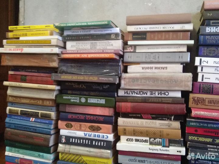 Продаю книги. Историческая литература и не только