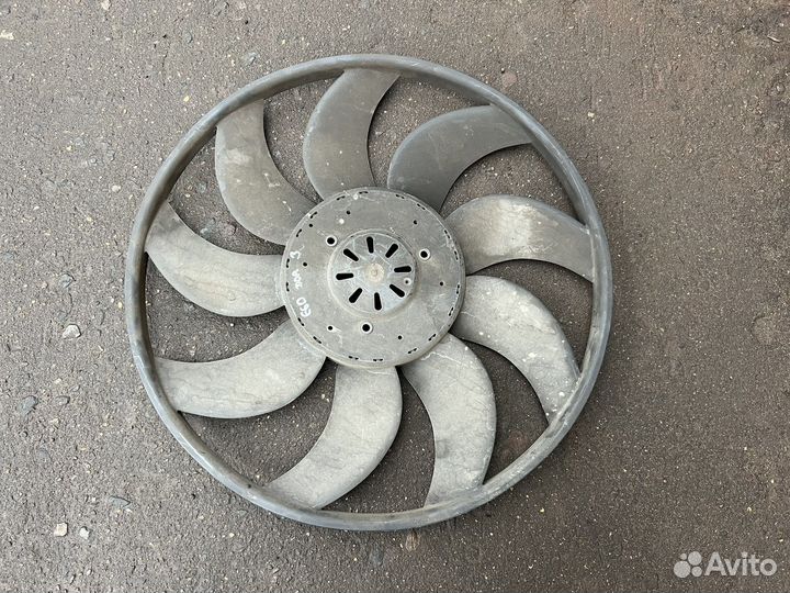 Крыльчатка вентилятора BMW E60 E63 X3 E83