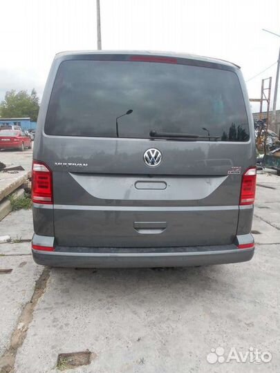 Volkswagen t6 Multivan 2016 г по запчастям