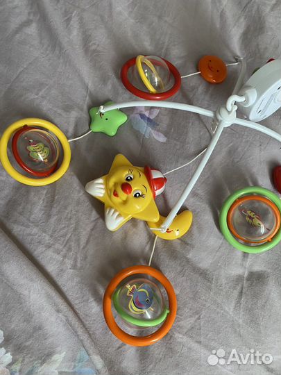 Детский мобиль в кроватку