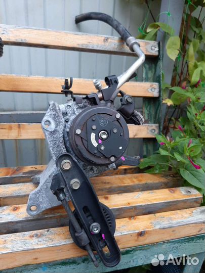 Компрессор кондиционера Subaru