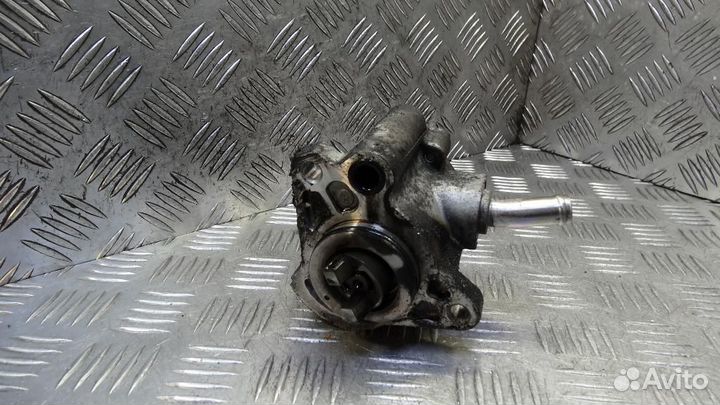 Насос вакуумный Toyota Corolla