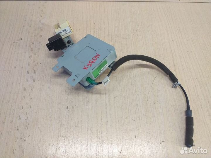 Блок управления центральным замком Kyron