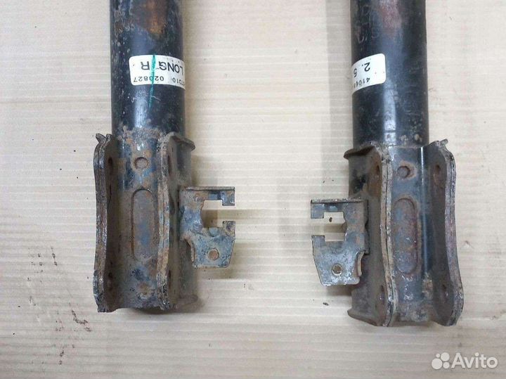 Амортизатор передний Шевроле Трекер