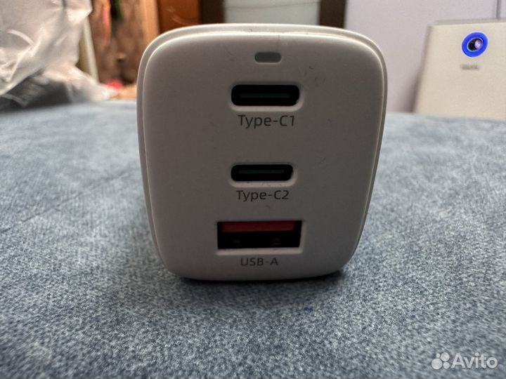 Быстрое зарядное устройство GaN (hoco)