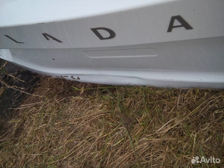 Крышка багажника LADA Vesta