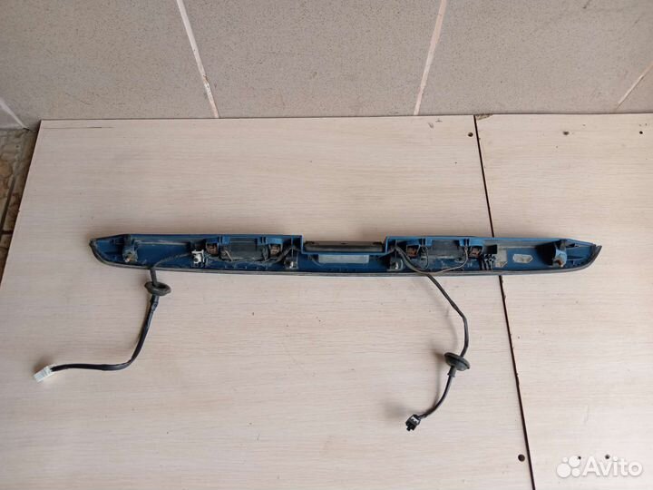 Молдинг двери багажника на киа сид 2011г