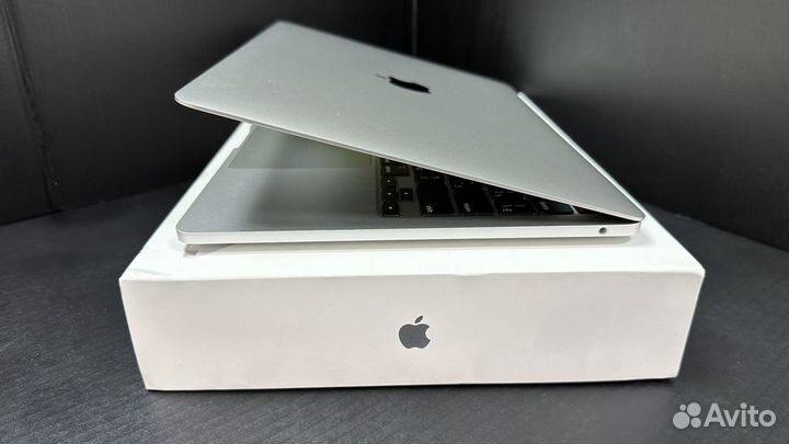 MacBook Pro 13 2020 M1 Кастом 8/512