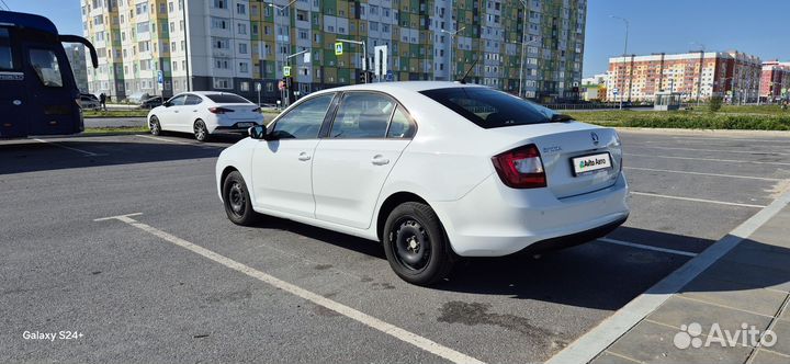 Skoda Rapid 1.6 AT, 2019, 109 000 км