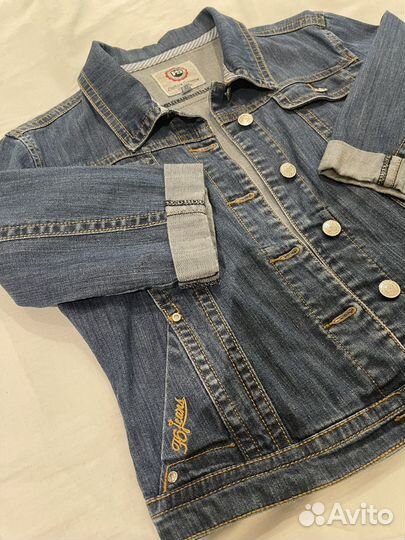 Джинсовая куртка женская