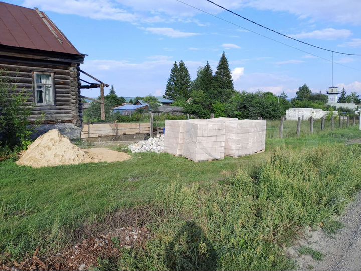 Дом 27 м² на участке 13 сот.