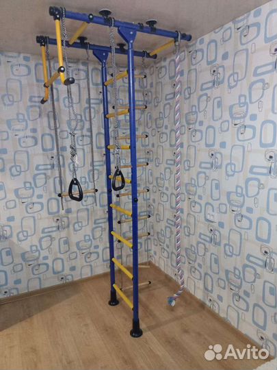 Детская спортивная шведская стенка