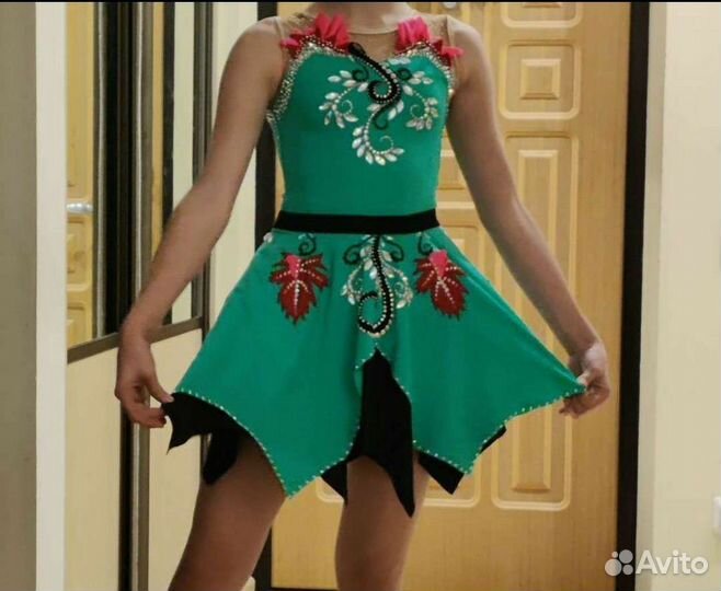 Расклейка страз