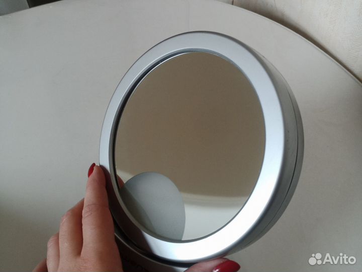 Зеркало с подсветкой увеличивающее Rowenta