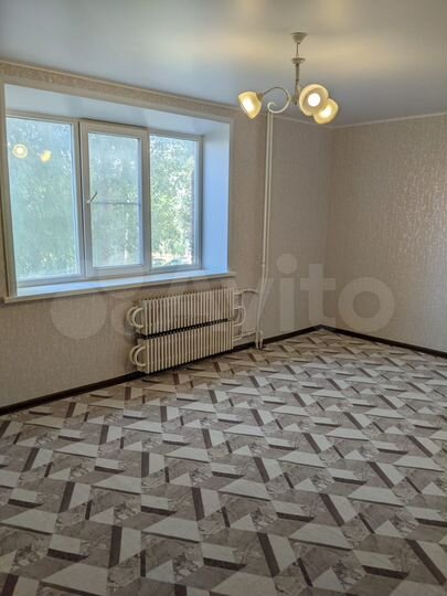 2-к. квартира, 56 м², 1/5 эт.