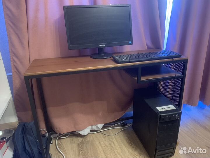 Компьютерный стол + компьютер
