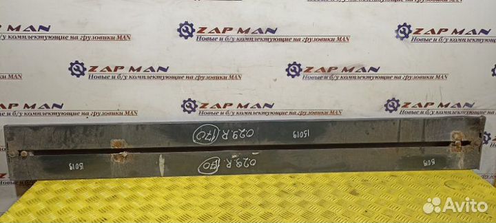 Защитный профиль правый Man Tga