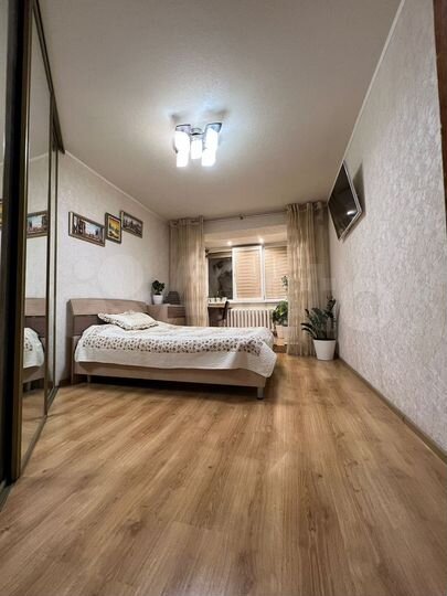 3-к. квартира, 81 м², 2/10 эт.