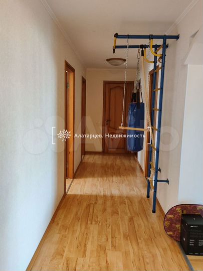 4-к. квартира, 113 м², 9/10 эт.