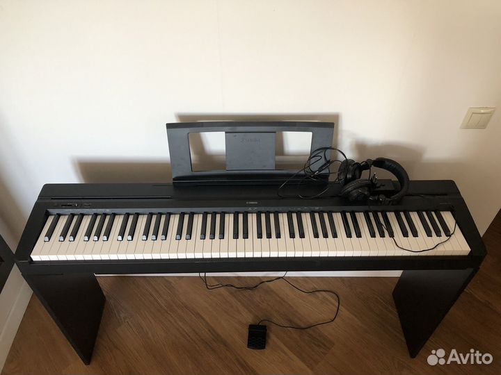 Цифровое пианино Yamaha PA-150+подставка+наушники