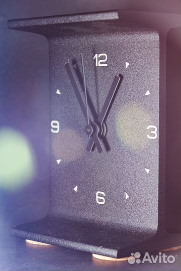 Настольные часы 