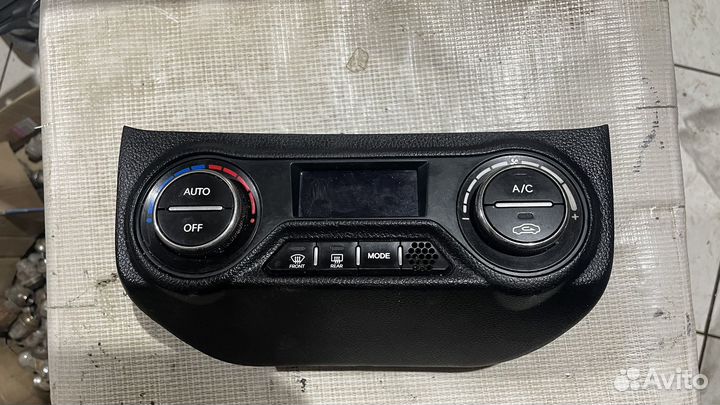 Блок климат контроля Kia Rio 3