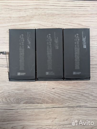 Оригинальный снятый аккумулятор iPhone 15 Plus