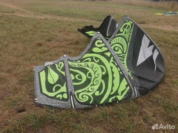 Кайты Naish Torch 9м и Helix 12м