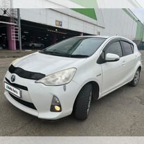 Toyota Aqua 1.5 CVT, 2013, 190 000 км, с пробегом, цена 870 000 руб.