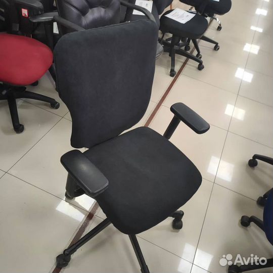 Кресло офисное ткань