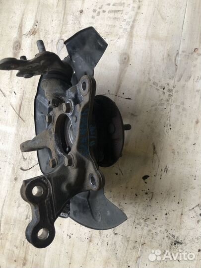 Кулак поворотный передний правый Lехus rх450h