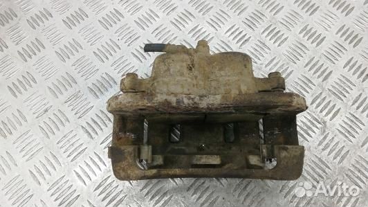 Суппорт тормозной передний левый KIA sorento 1 (93