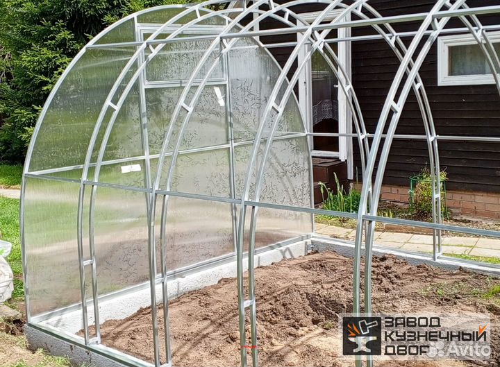 Теплица с монтажом 3 на 6 м