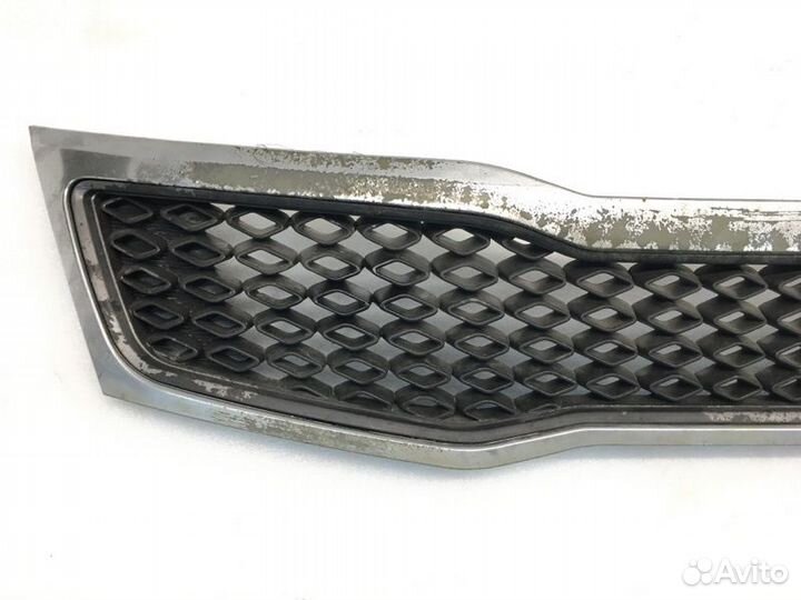 Решетка бампера передняя Kia Optima 3 седан 2.4