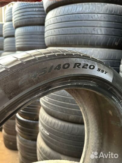 Pirelli P Zero 245/40 R20 99Y